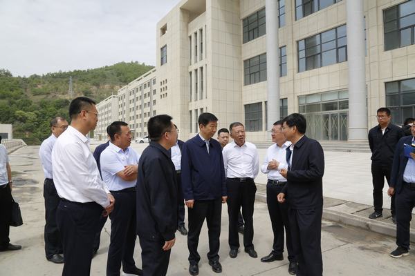 陜西省委常委、延安市委書記趙剛一行蒞臨陜煤建設(shè)礦建二公司車村項(xiàng)目部檢查指導(dǎo)工作