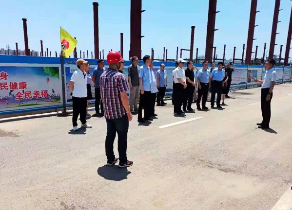 省政府參事、省文史館員調(diào)研組一行蒞臨南京金龍年產(chǎn)純電動商用車建設(shè)項目調(diào)研指導(dǎo)工作