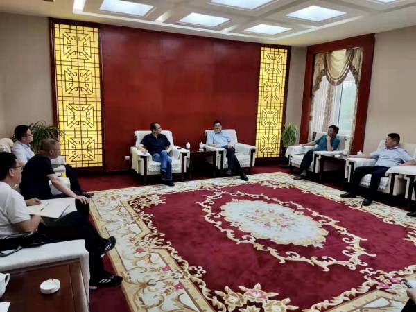 陜煤建設(shè)集團(tuán)攜中化礦山總局與準(zhǔn)格爾旗人民政府開展合作交流洽談