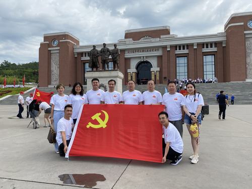 陜煤建設(shè)市場(chǎng)開發(fā)分公司開展“走進(jìn)照金、探尋初心”主題黨日活動(dòng)