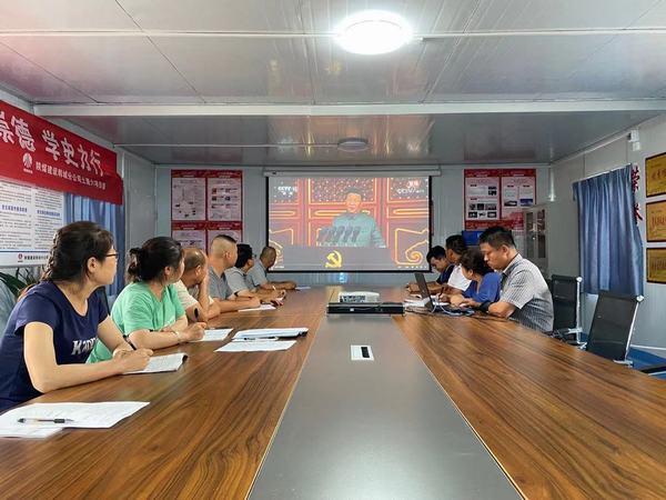 陜煤建設(shè)韓城分公司土建六項目部持續(xù)開展“學(xué)黨史強(qiáng)內(nèi)功  抓安全提增效”活動