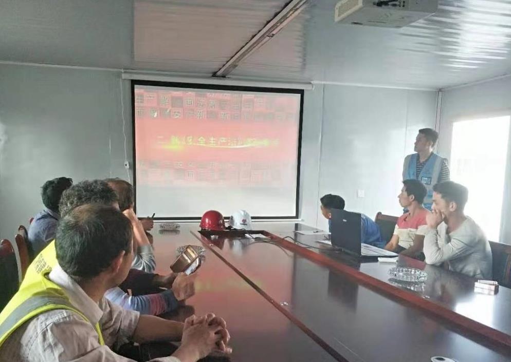 陜煤建設綠宇公司第十二項目部：提高安全防范意識，切實加強安全管理