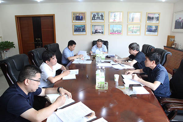 陜煤建設(shè)召開機(jī)關(guān)各部門上半年工作匯報(bào)會(huì)