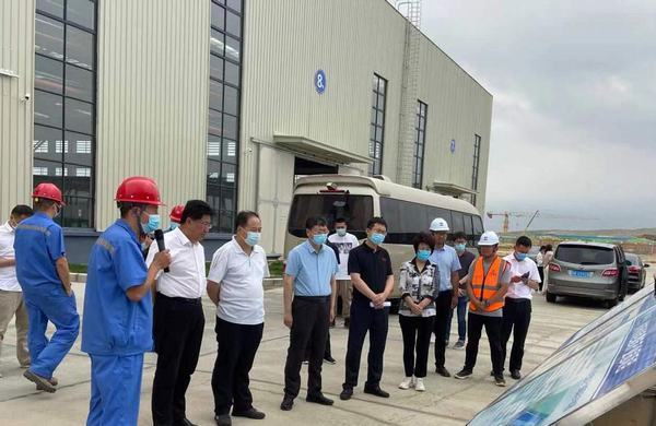 陜西省人大財經(jīng)委主任委員、財經(jīng)工委主任李健一行蒞臨榆林市杭蕭綠色鋼結(jié)構(gòu)產(chǎn)業(yè)制造基地項目調(diào)研指導(dǎo)