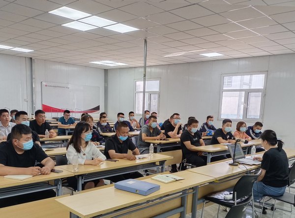 陜煤建設(shè)洗選煤運(yùn)營公司：培訓(xùn)學(xué)習(xí)“置頂”  服務(wù)套餐“上門”  精準(zhǔn)幫扶”脫貧“