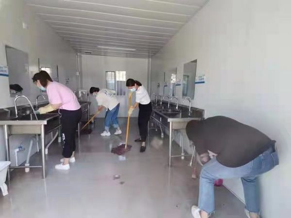 陜煤建設(shè)天工公司渭陽佳苑項(xiàng)目部義務(wù)勞動彰顯女工風(fēng)采