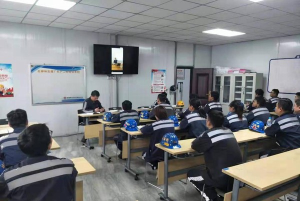 陜煤建設(shè)洗選煤運(yùn)營(yíng)公司第三項(xiàng)目部：創(chuàng)新班前會(huì)模式，筑牢安全“第一道防線”