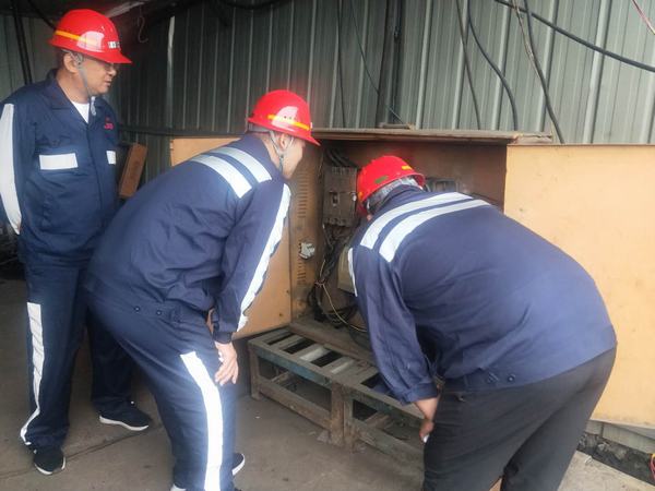 陜煤建設(shè)洗選煤運營公司第二項目部：秋檢不從“簡” 保障現(xiàn)場臨時用電穩(wěn)定運行