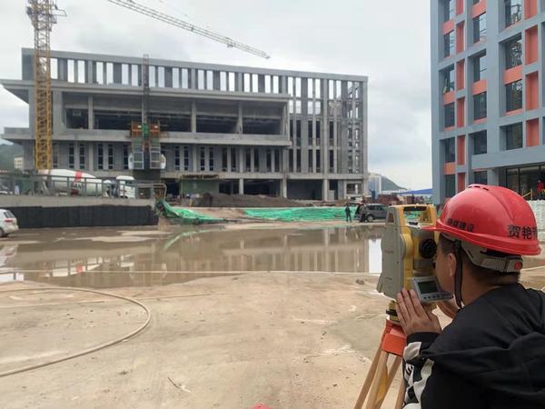 “國慶節(jié)”，他們在施工一線這樣過