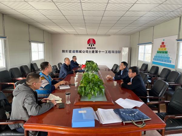 王明智在陜煤建設(shè)西安特種飛行器產(chǎn)業(yè)園項(xiàng)目調(diào)研