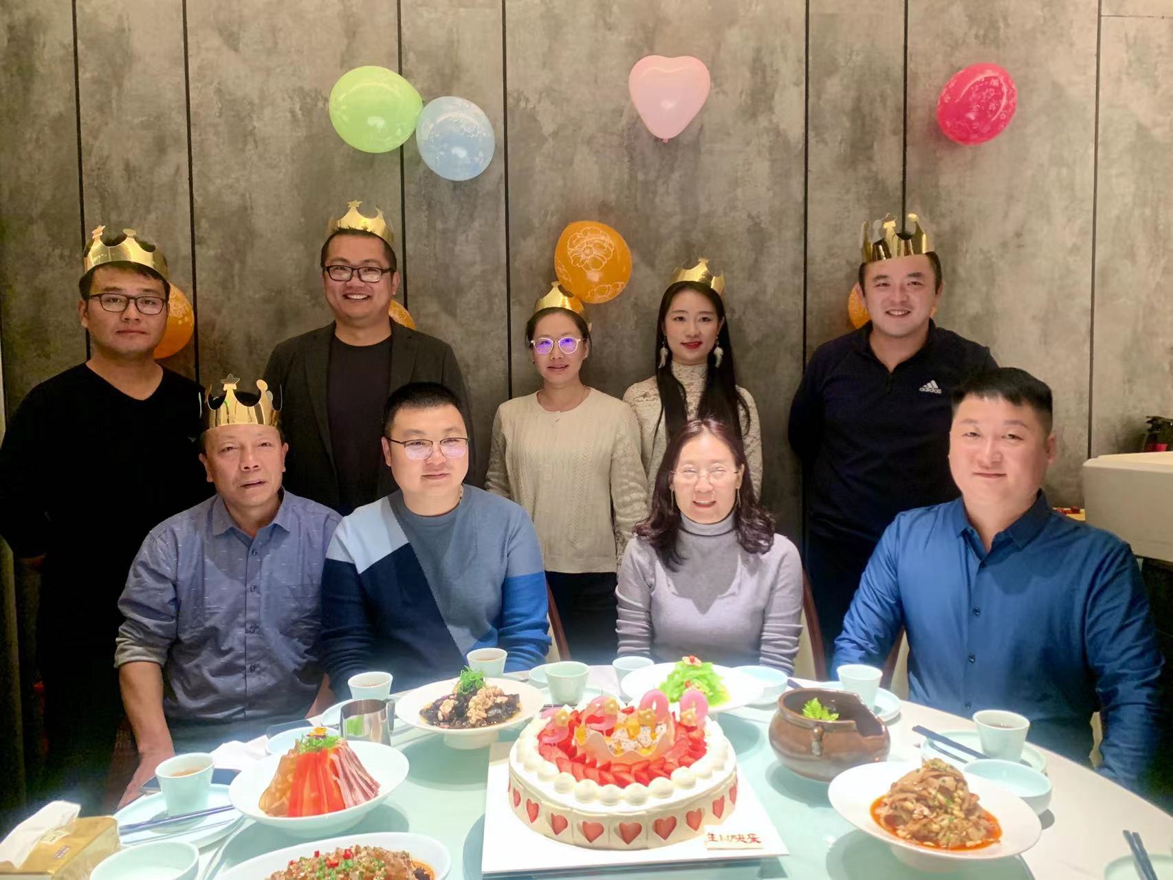 陜煤建設(shè)綠宇公司：舉辦“攜手同心 感恩有你”員工集體生日會