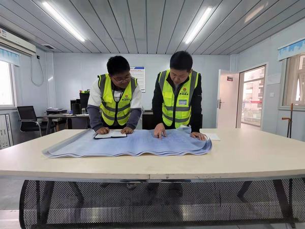 陜煤建設銅煤公司師徒攜手走出成才路