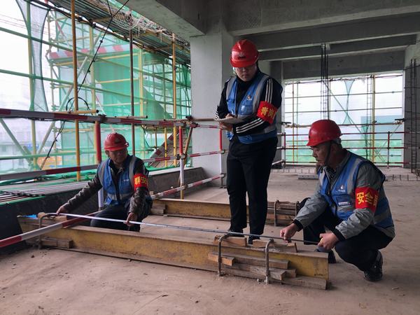 陜煤建設(shè)韓城分公司土建十一項(xiàng)目部：冬施安全攻堅(jiān)，情暖施工一線