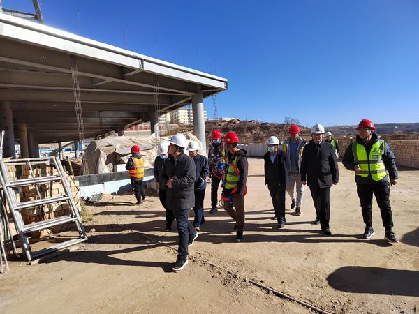 司正林深入銅煤公司王石凹游客服務(wù)中心項目檢查指導工作