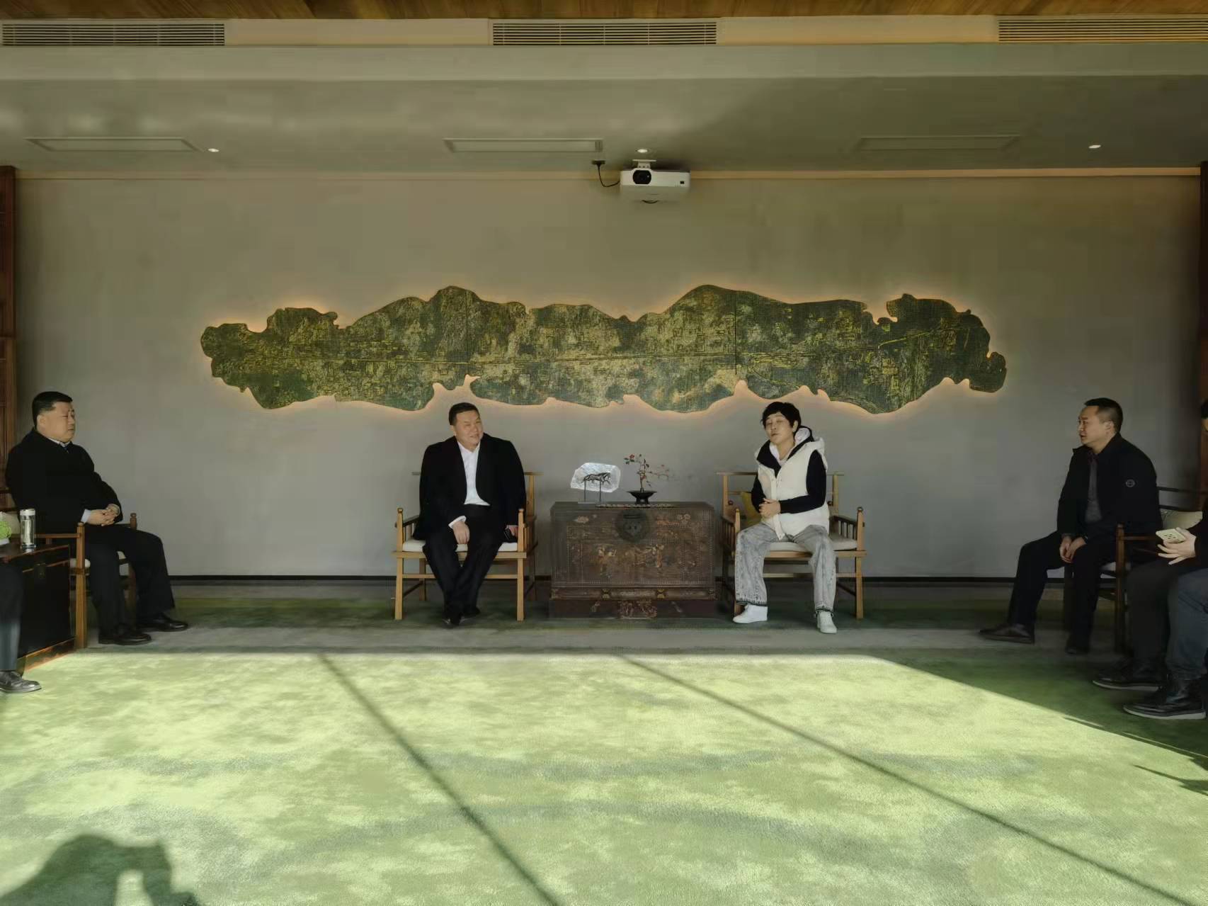 寧興剛、王寧到天朗控股集團(tuán)開展合作交流