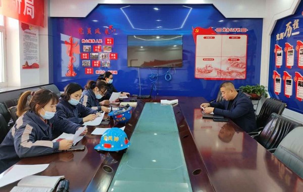 陜煤建設(shè)洗選煤運(yùn)營(yíng)公司紅柳林洗煤廠項(xiàng)目部：“靚”化庫(kù)房環(huán)境，“敲”好盈余算盤