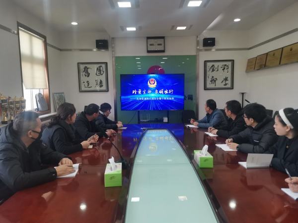 陜煤建設(shè)銅煤公司行車安全培訓(xùn)一馬當(dāng)先 助力復(fù)工復(fù)產(chǎn)