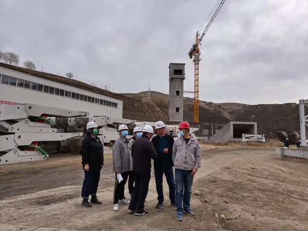 陜煤集團專家組蒞臨陜煤建設天工公司安裝三部開展安全生產(chǎn)專項整治三年行動評價工作