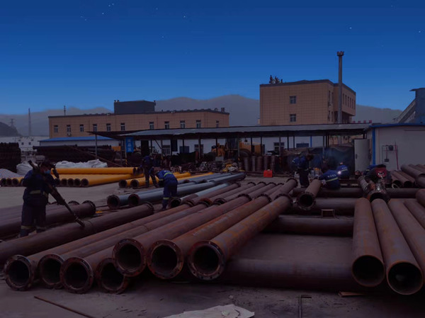 陜煤建設(shè)咸陽(yáng)分公司安裝項(xiàng)目部：加班加點(diǎn)趕工期，齊心協(xié)力搶進(jìn)度