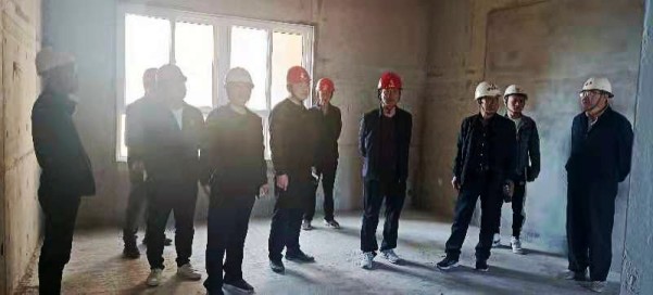 陜煤建設(shè)渭南分公司承建的渭南市臨渭區(qū)二院片區(qū)棚戶區(qū)改造項(xiàng)目9#、10#樓工程順利通過(guò)分戶驗(yàn)收