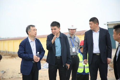 陜煤運銷集團(tuán)黨委書記、董事長楊科生一行蒞臨榆陽煤炭物流園區(qū)項目檢查指導(dǎo)工作