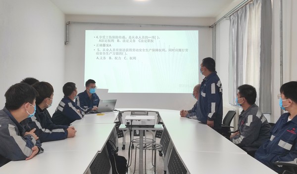 陜煤建設(shè)洗選煤運(yùn)營(yíng)公司第五項(xiàng)目部：抓管理、促學(xué)習(xí)、青年職工敢為人先