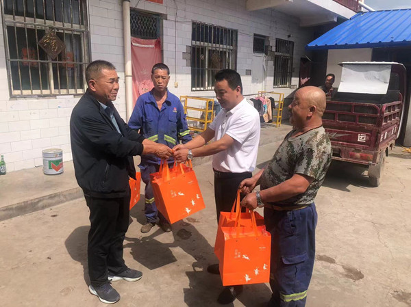 陜煤建設(shè)咸陽(yáng)分公司安裝項(xiàng)目部：濃濃中秋情，慰問暖人心