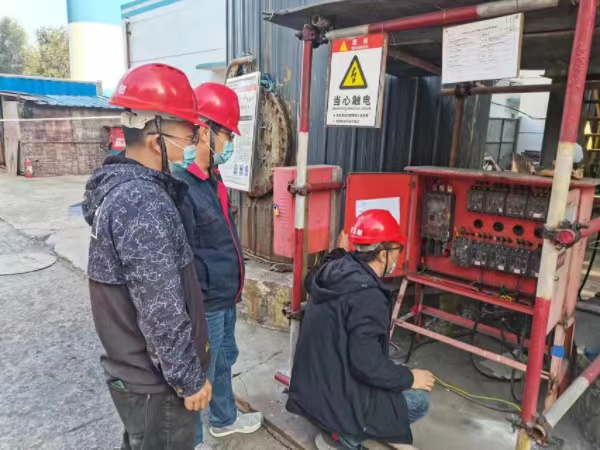 陜煤建設(shè)韓城分公司土建五項(xiàng)目部：國慶生產(chǎn)不放松 安全檢查不休假