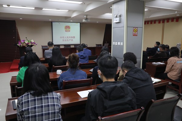 陜煤建設路橋分公司：青工“啄木鳥”，安全我來守