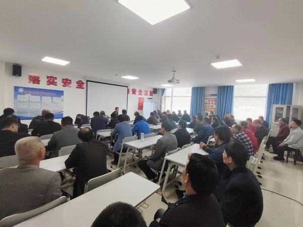 陜煤建設(shè)礦建二公司車村項(xiàng)目部：十月里的安全守望