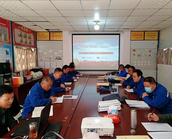 陜煤建設(shè)澄合分公司第十二項(xiàng)目部“三個(gè)突出”掀起學(xué)習(xí)貫徹黨的二十大精神熱潮