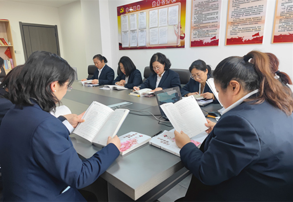 陜煤建設礦建三公司開展“三八”婦女節(jié)主題讀書活動