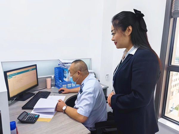 陜煤建設(shè)礦建三公司：快來圍觀！這場(chǎng)培訓(xùn)讓財(cái)務(wù)人員秒懂“全電發(fā)票”