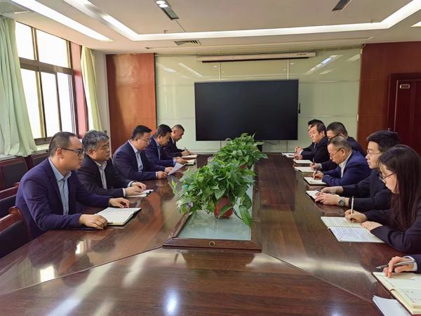 陜煤建設(shè)煤礦運(yùn)營服務(wù)分公司召開干部大會(huì)