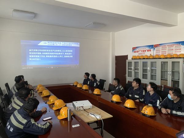 陜煤建設(shè)洗選煤運(yùn)營(yíng)公司神渭首端運(yùn)營(yíng)項(xiàng)目部：培訓(xùn)標(biāo)準(zhǔn)化，做好新員工“指向燈”