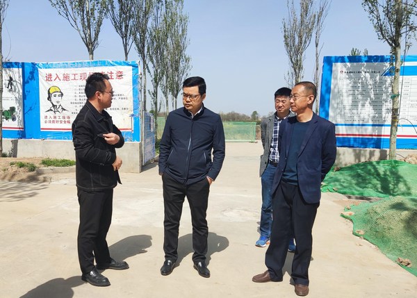 陜西彬長文家坡礦業(yè)有限公司董事長、總經(jīng)理徐景果蒞臨陜煤建設(shè)路橋分公司彬長項(xiàng)目部檢查