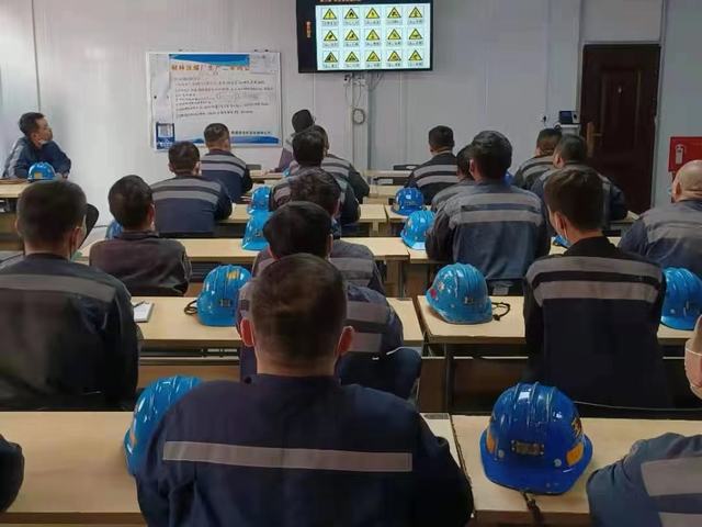 陜煤建設(shè)洗選煤運(yùn)營(yíng)公司紅柳林洗煤廠項(xiàng)目部：“多點(diǎn)齊發(fā)”為安全生產(chǎn)固本培元