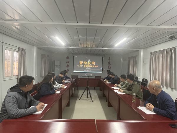 陜煤建設(shè)韓城分公司土建六項(xiàng)目部：點(diǎn)亮“三盞燈”安全不“迷路”