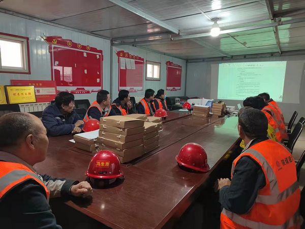 陜煤建設(shè)天工公司土建十七項(xiàng)目部：筑牢“雨季三防”安全堤