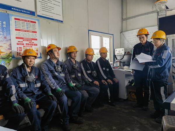 陜煤建設(shè)集團(tuán)洗選煤運(yùn)營公司神渭蒲城運(yùn)營項(xiàng)目部：巾幗女工“話”真情 筑牢安全半邊天