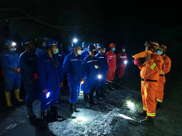 陜煤建設(shè)礦建三公司：頂板事故應(yīng)急演練“動(dòng)真格”！