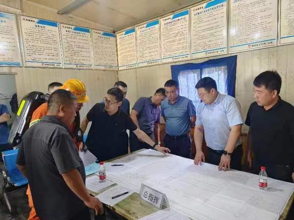 陜煤建設(shè)礦建二公司第二項(xiàng)目部組織開展火災(zāi)事故演練