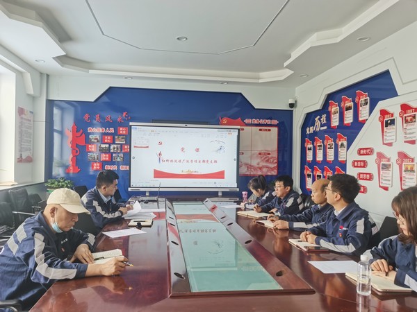 陜煤建設(shè)洗選煤運(yùn)營(yíng)公司紅柳林洗煤廠(chǎng)項(xiàng)目部： 發(fā)揮黨建責(zé)任鏈 扣牢安全生產(chǎn)鎖