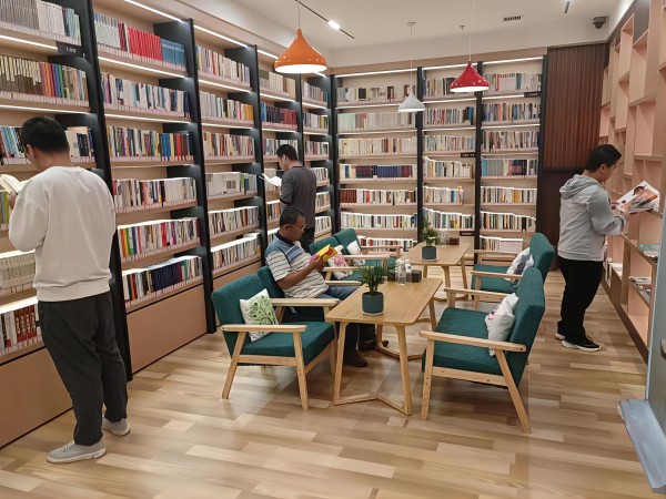 陜煤建設(shè)澄合分公司第十二項(xiàng)目部舉辦“書香伴我成長(zhǎng) 知識(shí)伴我同行”讀書分享活動(dòng)