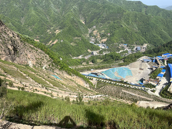 搶工期、保質(zhì)量，只爭朝夕施工忙