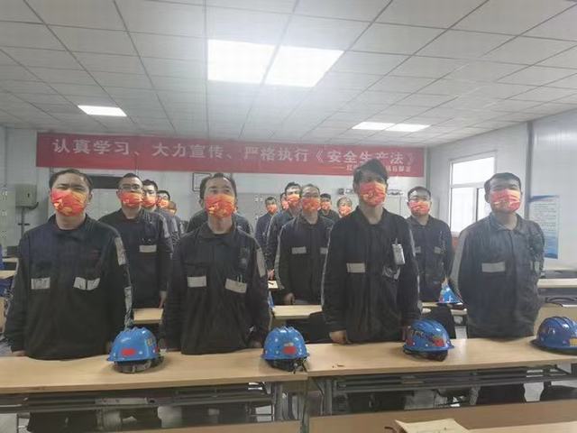 陜煤建設洗選煤運營公司紅柳林洗煤廠項目部:“中”與“國” 下的黑金護衛(wèi)