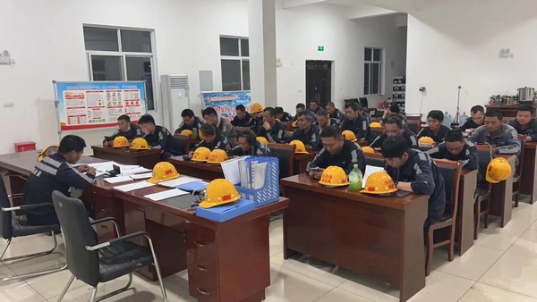 陜煤建設(shè)洗選煤運營公司神渭蒲城運營項目部： 從“心”出發(fā)  “心理課堂”理順職工情緒