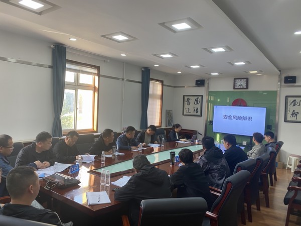 陜煤建設(shè)銅煤公司:以培訓促落實 以行動筑安全