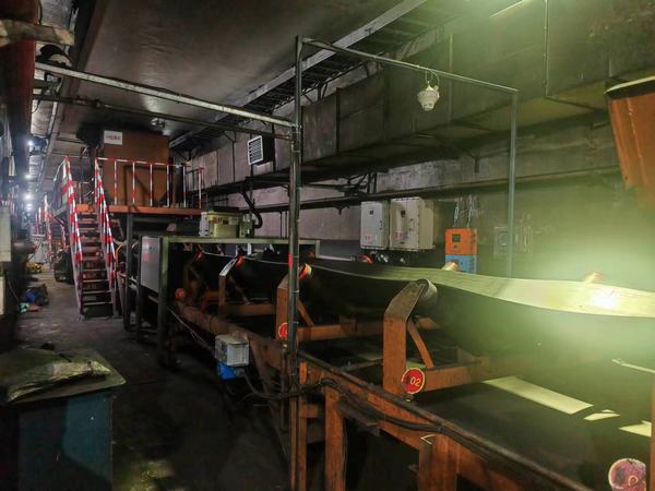 陜煤建設洗選煤運營公司第二項目部：檸條塔721、722膠帶機帶面更換工程順利完工