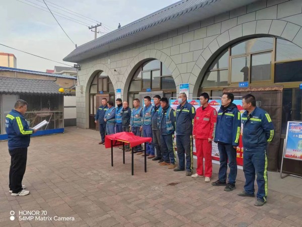 陜煤建設(shè)機(jī)電安裝公司涼水井項(xiàng)目部：消防演練，拉起心中的防火線！